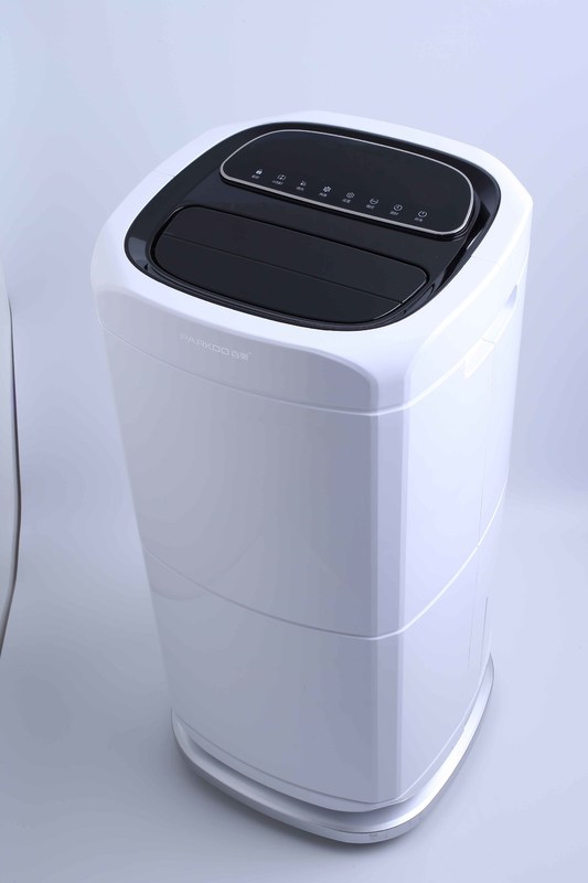 การทำงานที่เงียบสงบ Lager ร้านขายถังน้ำใช้ Lager Room ใช้เครื่องลดความชื้นในบ้าน